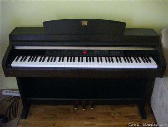 Yamaha Clavinova CLP 230 električni klavir