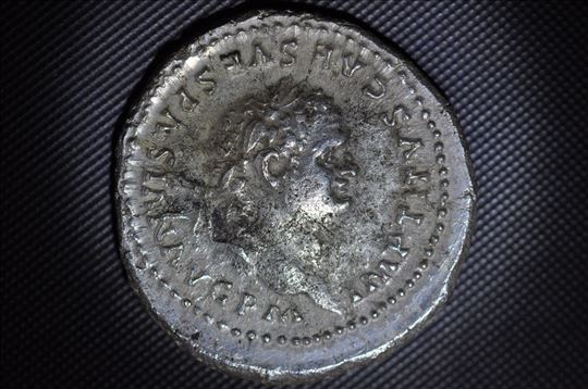 Rim denar cara Titusa
