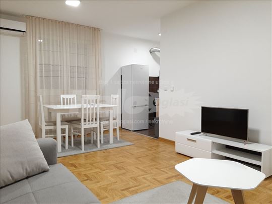 Izdajem 1,5 stan, 40m2 Vojvode Vlahovic,B.Jerkovic