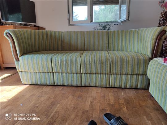 Sofa I bračni krevet, ista boja