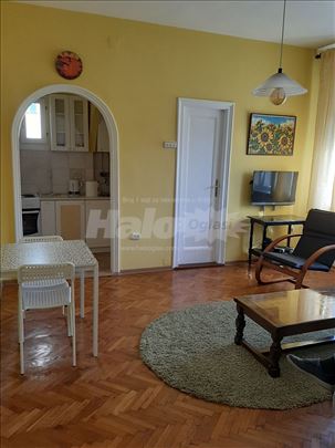 Odličan stan,centar,kod Beograđanke!