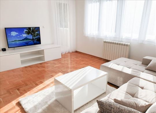 Hotel M, novogradnja, parking,ID 4676