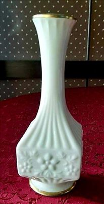 Porcelanska vaza, krem boje (Engleska) 