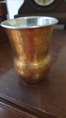 Bakarna čaša iz antikvarnice