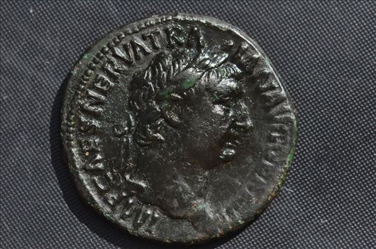Rim dupondius cara Trajana