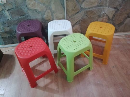 Plastične stolice