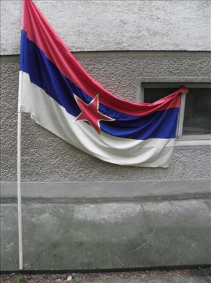 Zastava srpska sa petokrakom 250x118 cm.malo izble