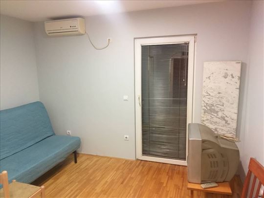 Južni Bulevar, useljiva garsonjera