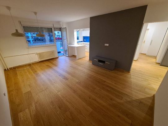 Vračar-Čuburski park-3.5-Renoviran-Uknjižen ID#173