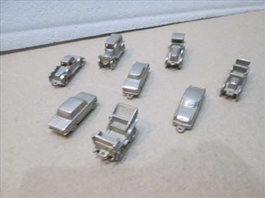 Kolekcija od 8 metalnih automobila 