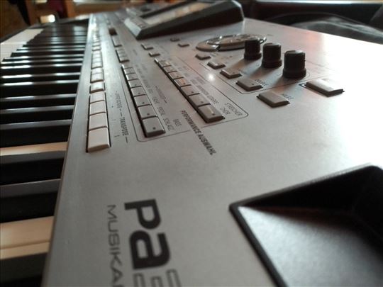 Klavijature PA3X, muzikant,256 megabajta memorije