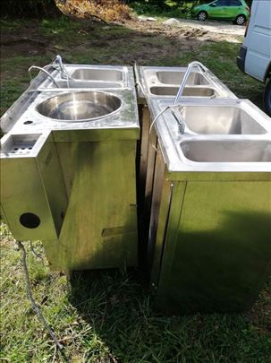 Sanitarni lavabo sa sterilizatorom