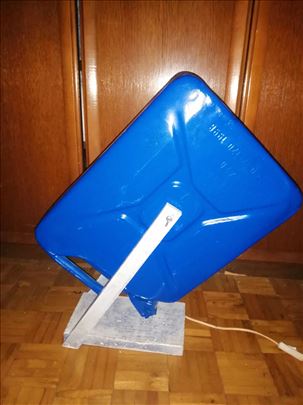 Industrial design: kanister lampa