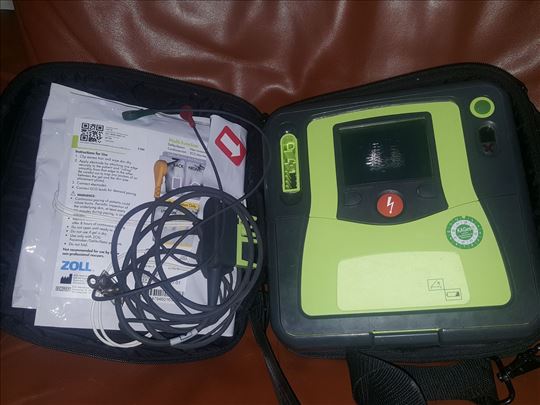 Zoll AED Pro aku prenosni defibrilator