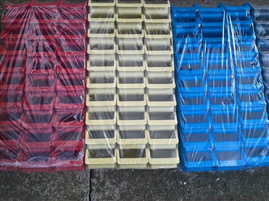  kontejneri 30 komada u paketu  d16,5 x v7 x Š10