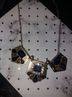 Ženska ogrlica sa teget i narandžastim detaljima