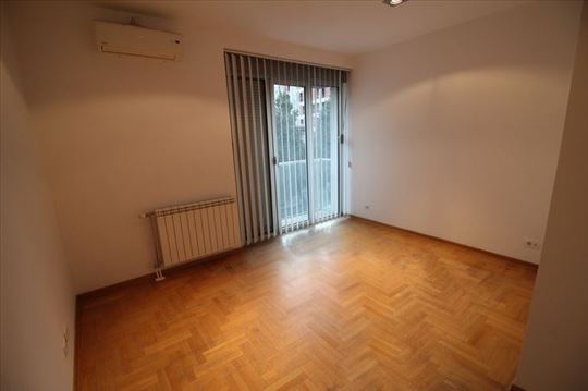 Odlična ponuda, stan na Dorćolu, ID 4663