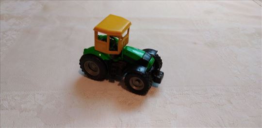 Siku Traktor Deutz Faun 6,5 cm. zeleni (kabinafals