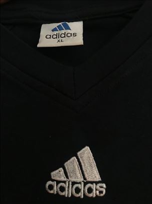 Adidas majica nova