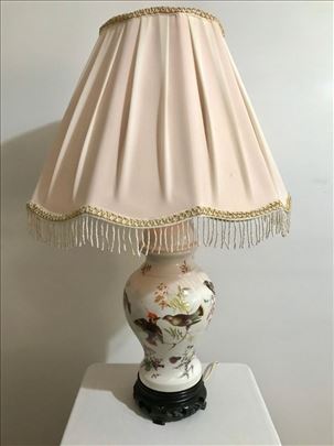 Porcelanska kineska lampa