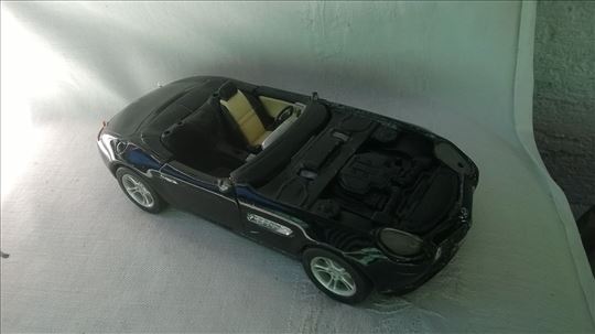 Sunnyside BMW Z8 -1:24,1999.,fali:pr.hauba,staklo