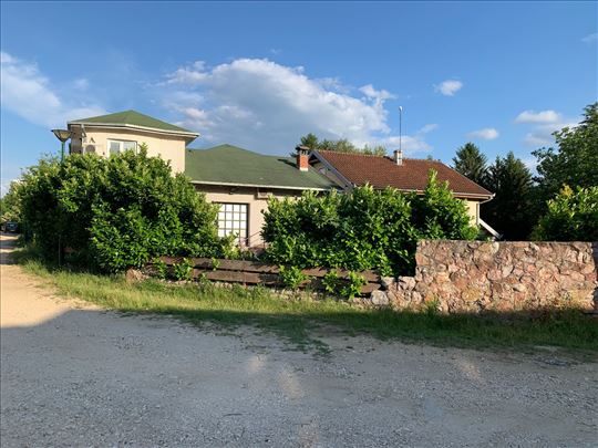 Beli Bagrem Miljković Srebrno jezero,apartman