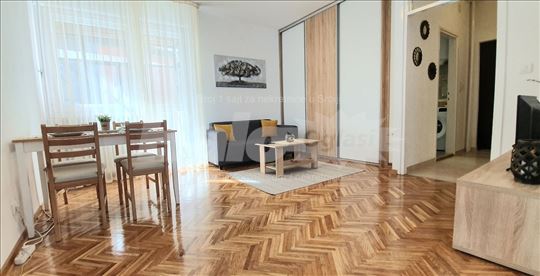 Zvezdara, Vojvode Brane, komplet renoviran