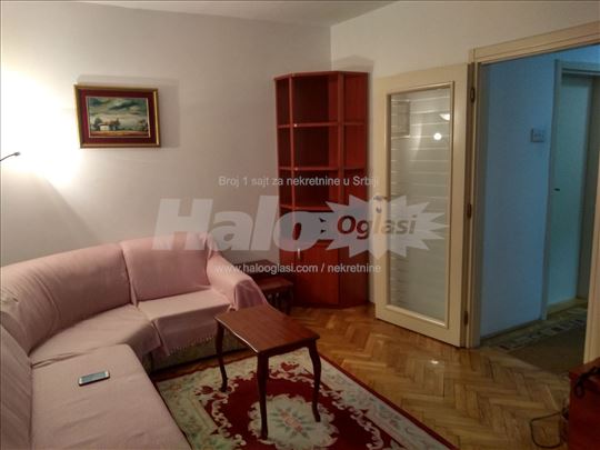 Dvosoban-odmah useljiv-namešten-Šumice - 50m2 