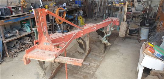 Plug trobrazni - na prodaju