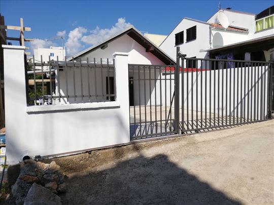 Crna Gora, Utjeha, Hladna uvala, apartman