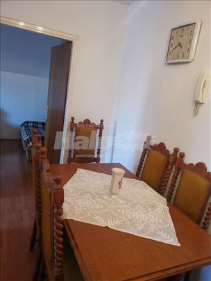 Izdajem jednosoban namesten stan 43 kvadrata