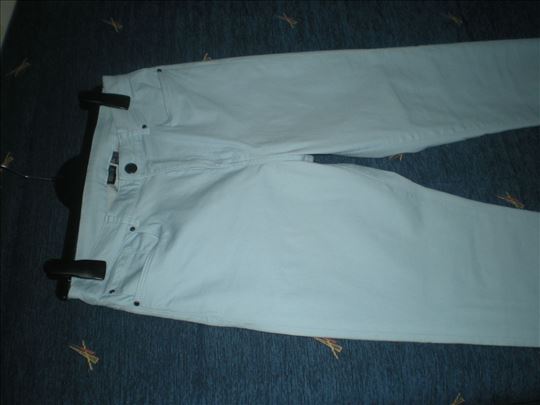 Zenske pantalone nove