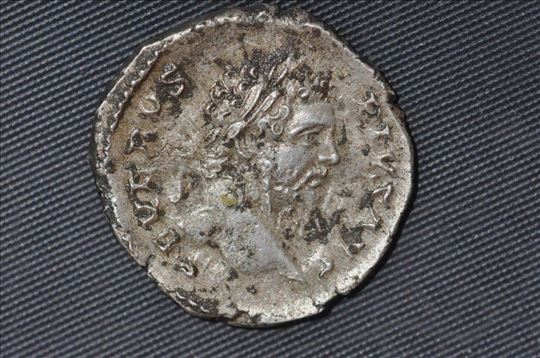Rim, denar cara Septimija Severa  2