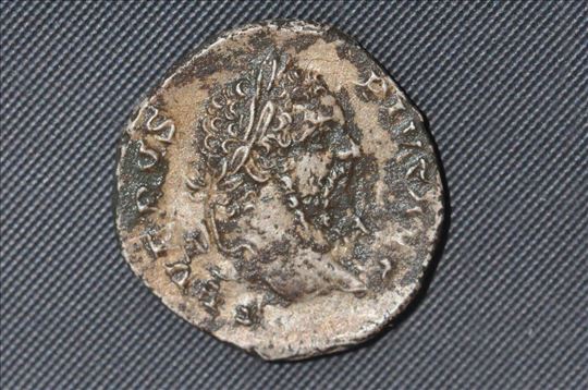 Rim, denar cara Septimija Severa   7