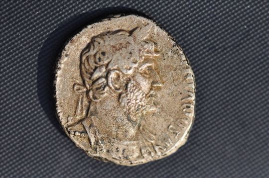 Rim, denar cara Hadrijana  5