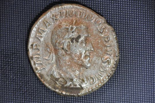 Rim, denar cara Maksiminusa  1