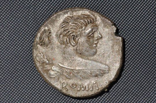Rim Republika, denar Kornelije