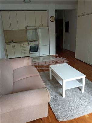 Slavija 35m2