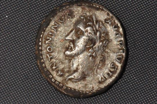 Rim, denar cara Antonija Pija  1