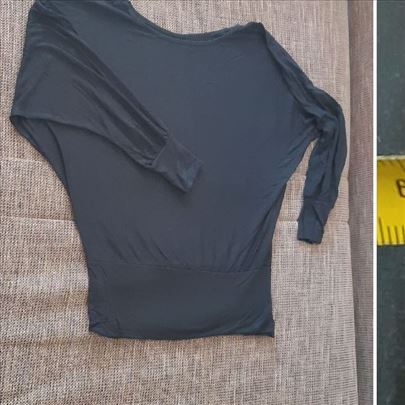 Ženska majica dugih rukava vel. M/L 