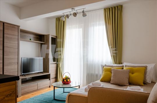 LUX / novogradnja / vlasnik