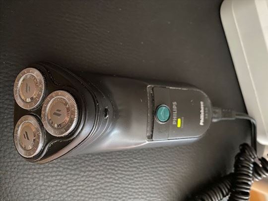 Philips aparat za brijanje