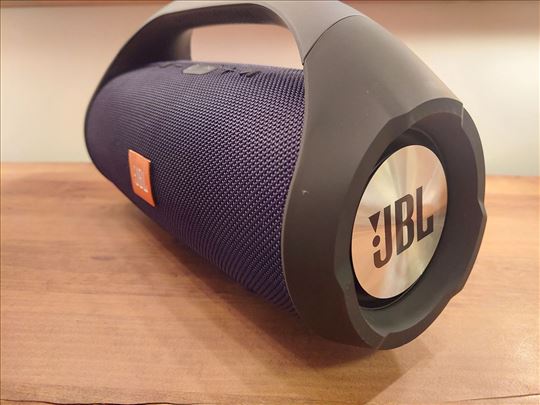 JBL Boombox Bluetooth zvucnik 30 cm USB FM Blutut 