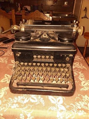 Royal писаћа машина