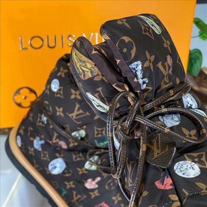 Louis Vuitton pillow 