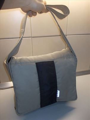 Putna - sportska torba 30x28x22cm iz Nemačke,   sa