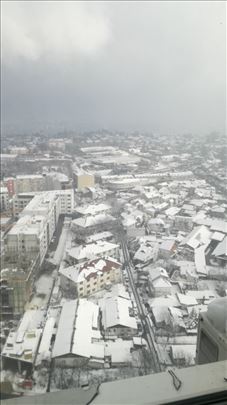 Petosoban stan kod Aviv centra  na dva nivoa