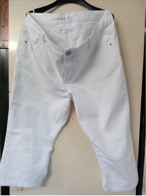 Bele kapri letnje pantalone br.48 - novo