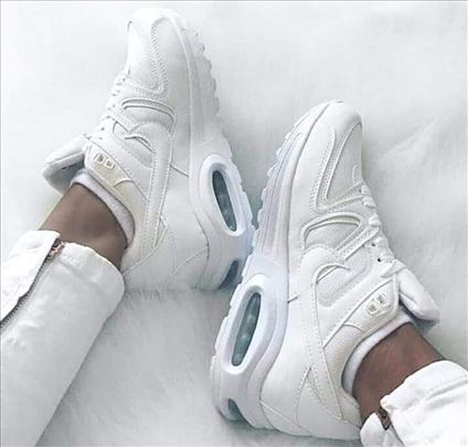 Nike Air Max command