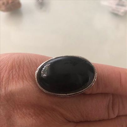 prsten crni ONIXS